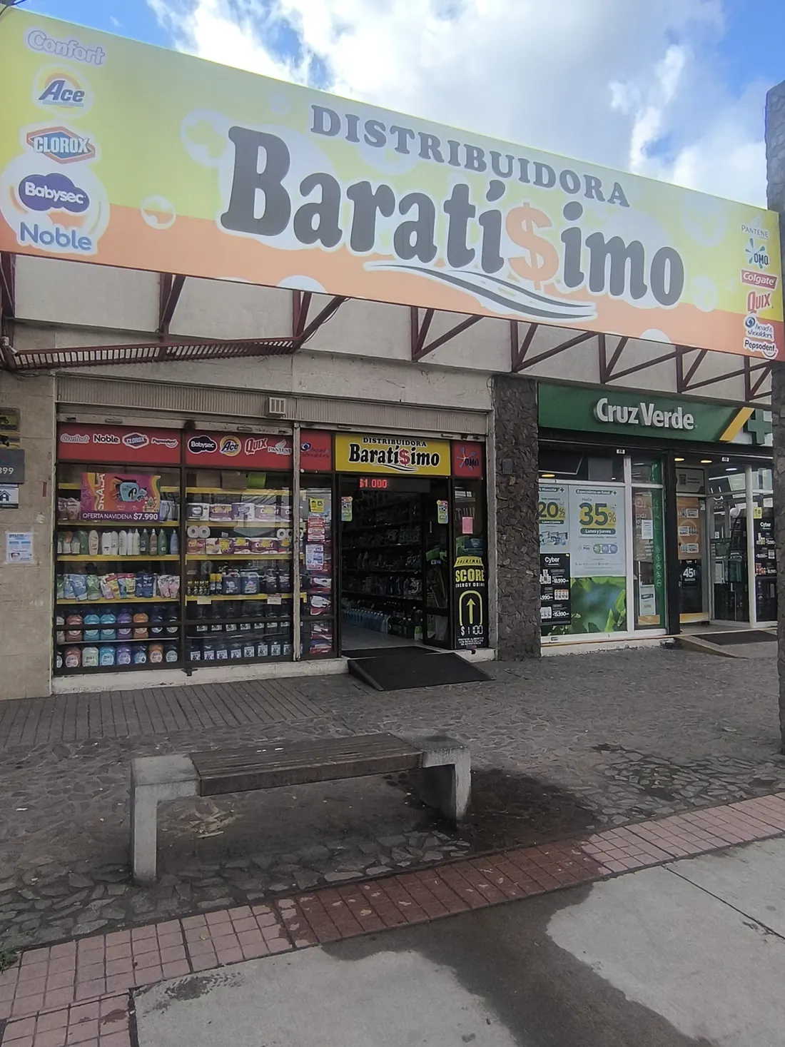 Letrero de de Distribuidora Baratísimo en Chimbarongo